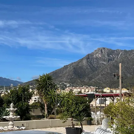 Apartment On The First Line Of The Sea With A View And Free Parking Marbella