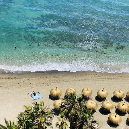 On The First Line Of The Sea With A View And Free Parking Apartment *