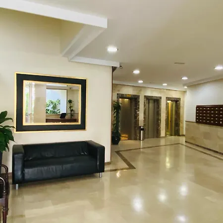 Apartamento On The First Line Of The Sea With A View And Free Parking