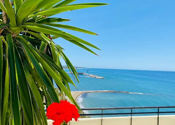 Apartamento On The First Line Of The Sea With A View And Free Parking *