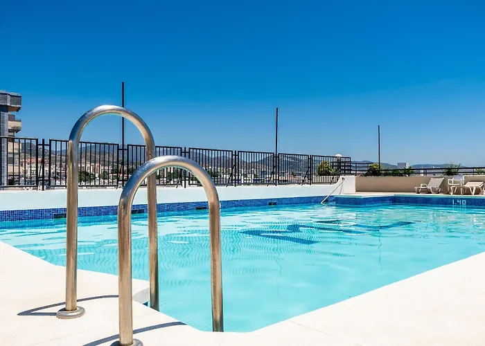 On The First Line Of The Sea With A View And Free Parking Apartamento Marbella