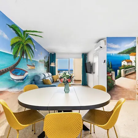 On The First Line Of The Sea With A View And Free Parking Marbella