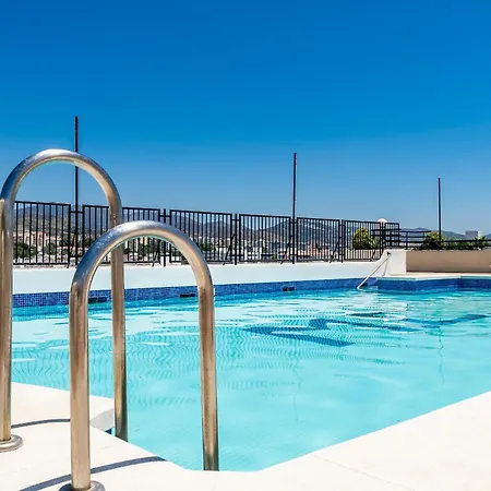 On The First Line Of The Sea With A View And Free Parking شقة ماربيا